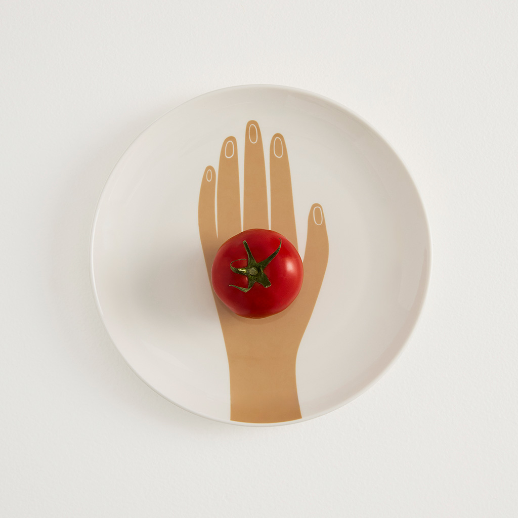 Les Mains dinner plates